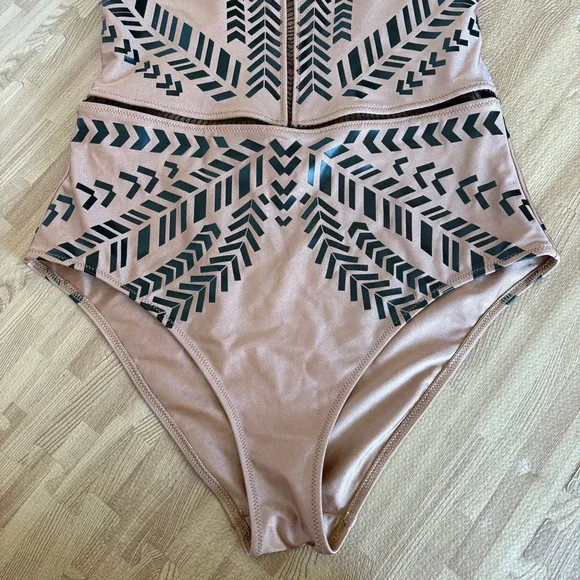 Biliblond Kim One Piece Swimsuit Gold Black XL Straps Cheeky - Picture 11 of 16